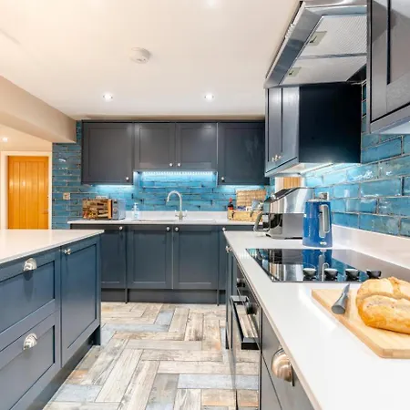 아파트 The Admirals -