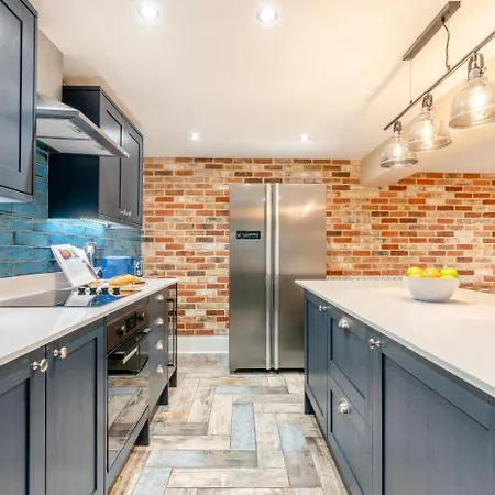 아파트 The Admirals - *