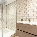 2 Bed In Oc-a30987 휫비